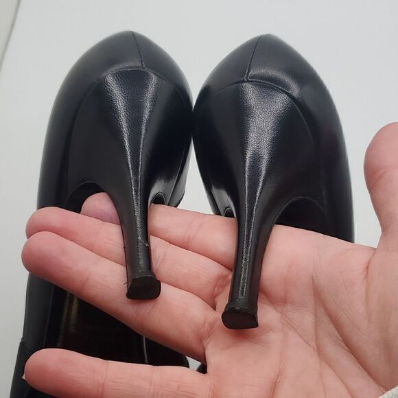 Yves Saint Laurent | Classic Leather Heeled Mules - Picture 5 of 9